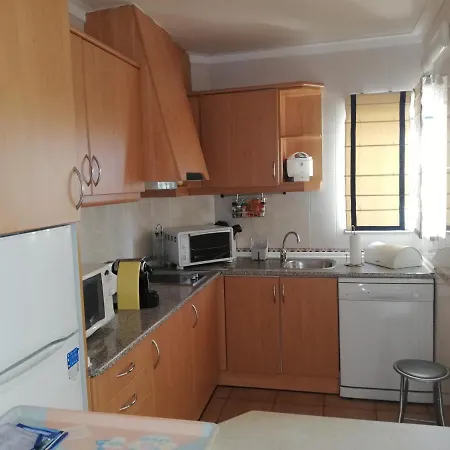 아파트 Vp Flat With Balcony And Pool View *