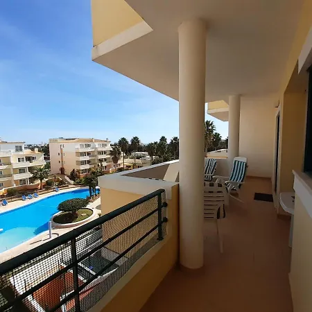 아파트 Vp Flat With Balcony And Pool View *